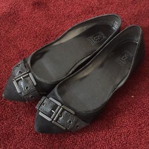 Gray flats with buckle detail